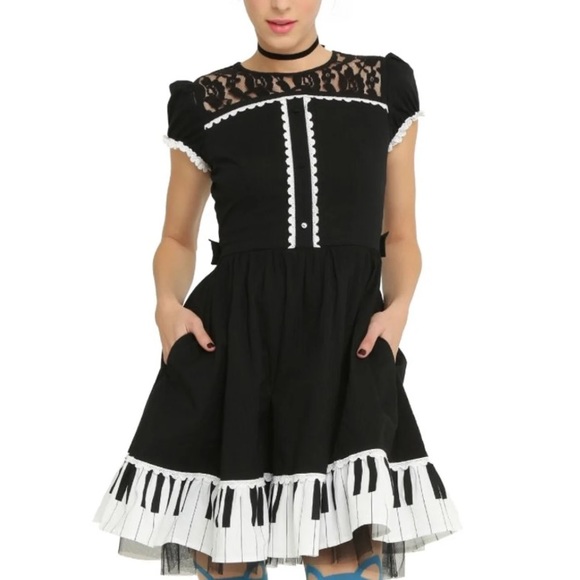 Hot Topic Dresses & Skirts - Black & White Lolita Piano Ruffle Dress